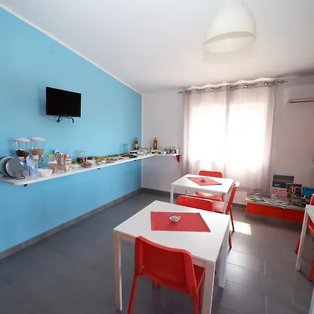 Oda ve Kahvaltı Umballa 3*