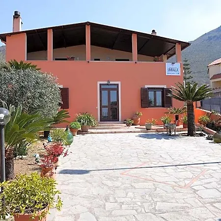Bed and breakfast Umballa 3*
